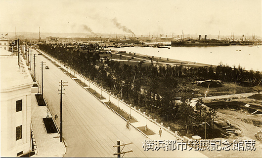 復興セル海岸通リト山下公園